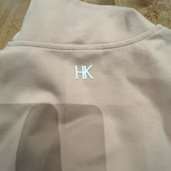 Helin Kenzie Crop athletic top - Picture 4 of 5